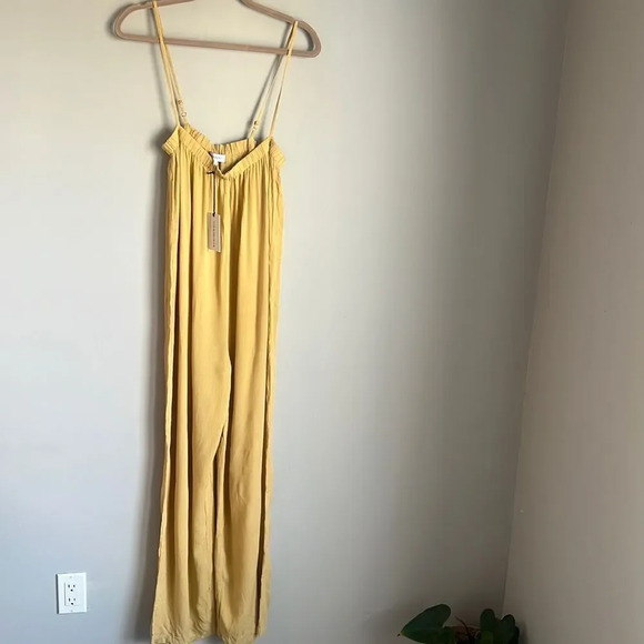 NEW we wore what wide leg pull on jumpsuit - Picture 2 of 13